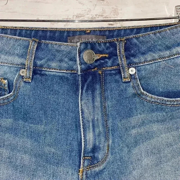 Kendall & Kylie High Rise Shorts - Picture 3 of 7